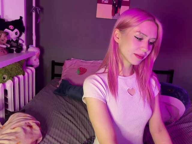 sexycute18 live cam on BongaCams