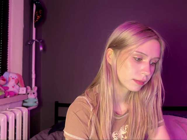 sexycute18 live cam on BongaCams