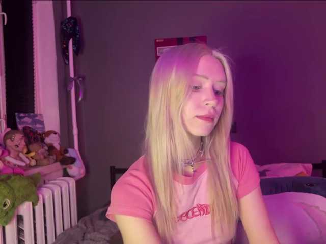 sexycute18 live cam on BongaCams