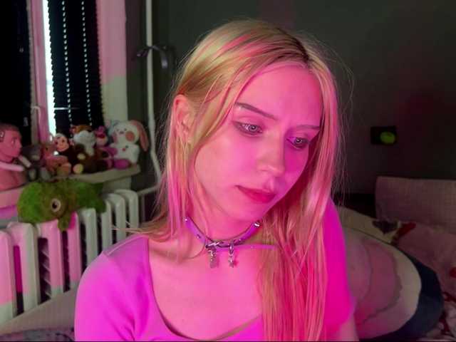 sexycute18 live cam on BongaCams