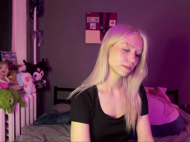 sexycute18 live cam on BongaCams
