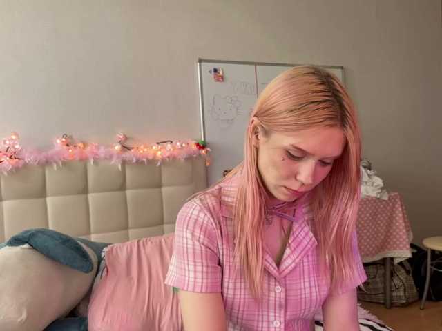 sexycute18 live cam on BongaCams