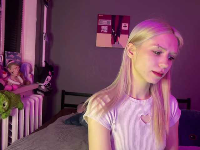 sexycute18 live cam on BongaCams