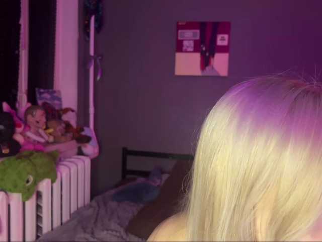 sexycute18 live cam on BongaCams