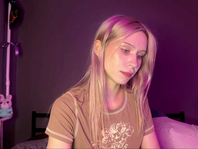 sexycute18 live cam on BongaCams