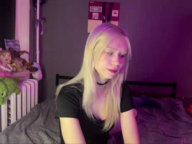 sexycute18 live cam on BongaCams
