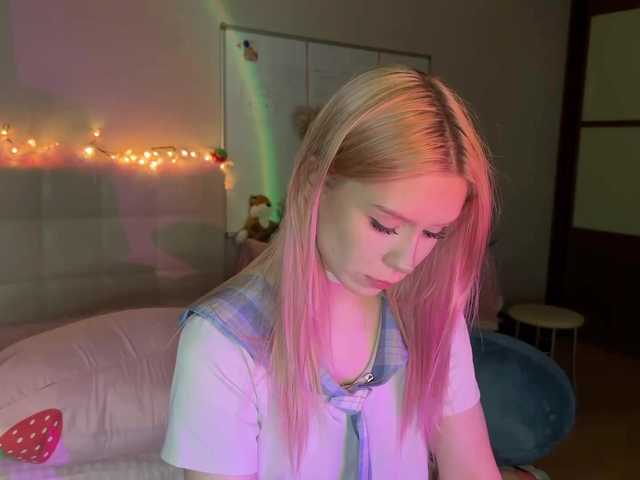 sexycute18 live cam on BongaCams