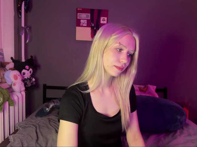 sexycute18 live cam on BongaCams