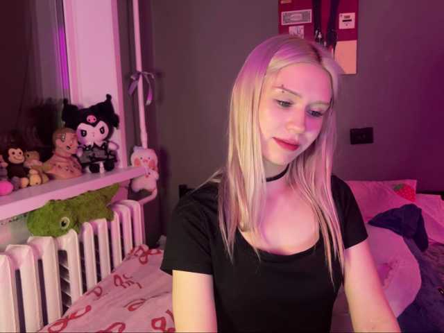 sexycute18 live cam on BongaCams