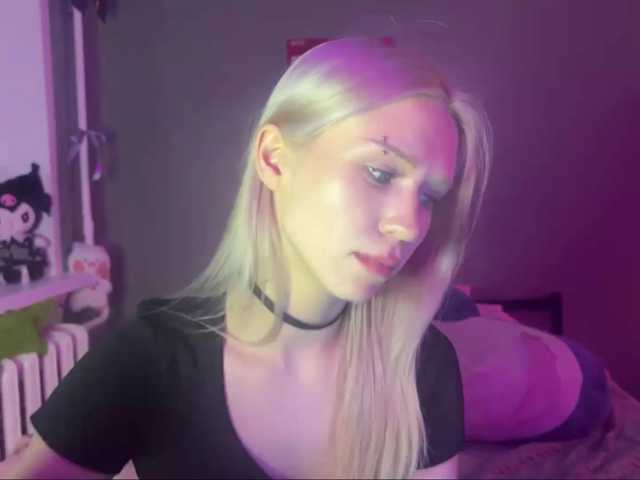 sexycute18 live cam on BongaCams