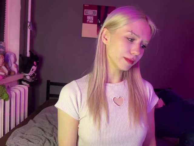 sexycute18 live cam on BongaCams