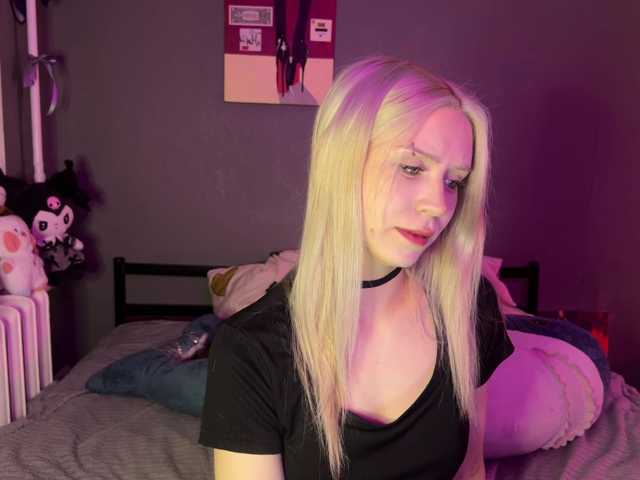 sexycute18 live cam on BongaCams