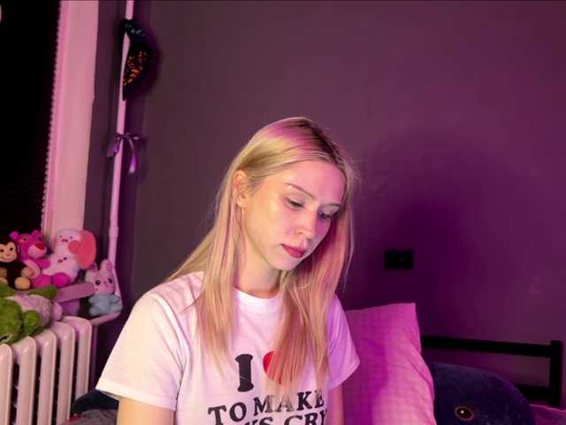 sexycute18 live cam on BongaCams