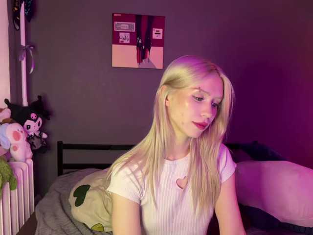 sexycute18, en directo ahora en BongaCams