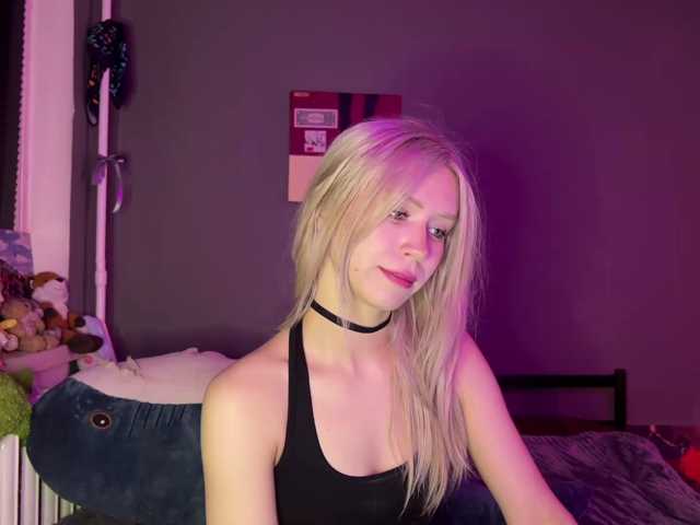 sexycute18, en directo ahora en BongaCams