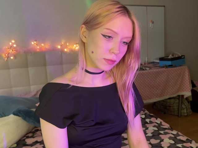 sexycute18 live cam on BongaCams