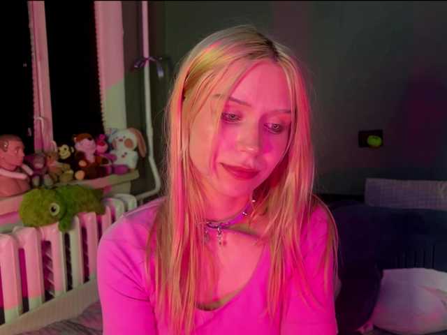 sexycute18 live cam on BongaCams