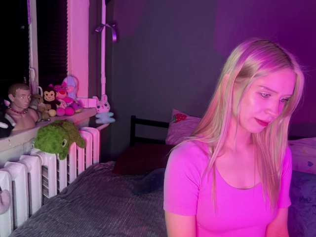 sexycute18 live cam on BongaCams