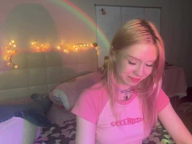 sexycute18 live cam on BongaCams