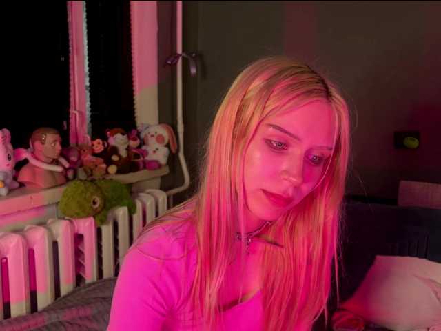 sexycute18 live cam on BongaCams