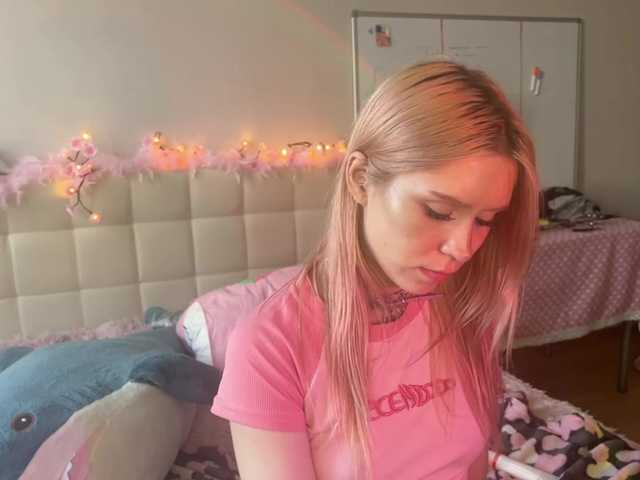 sexycute18 live cam on BongaCams