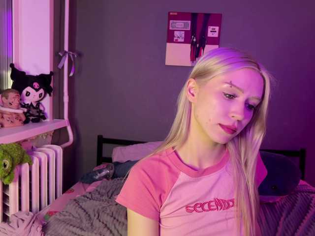 sexycute18 live cam on BongaCams