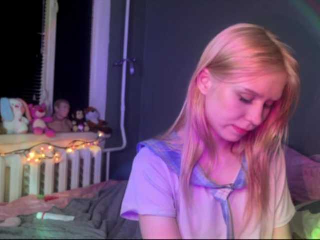 sexycute18 live cam on BongaCams