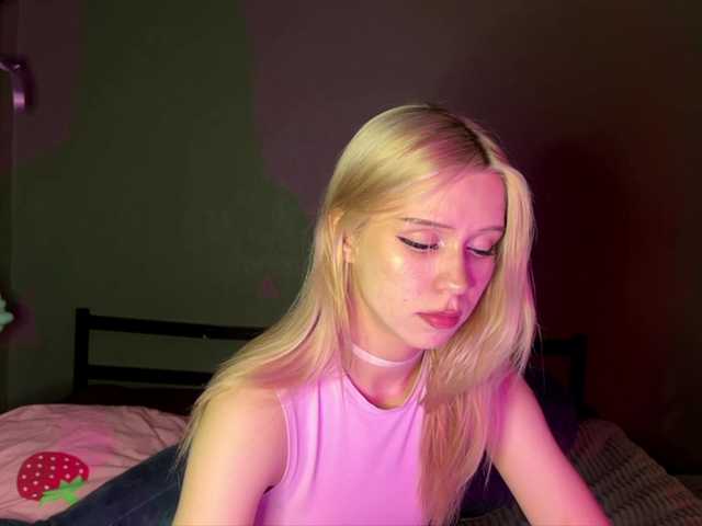 sexycute18 live cam on BongaCams