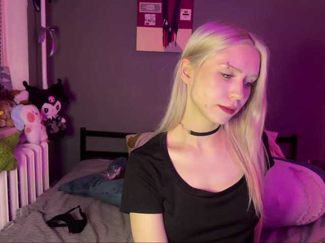 sexycute18 live cam on BongaCams