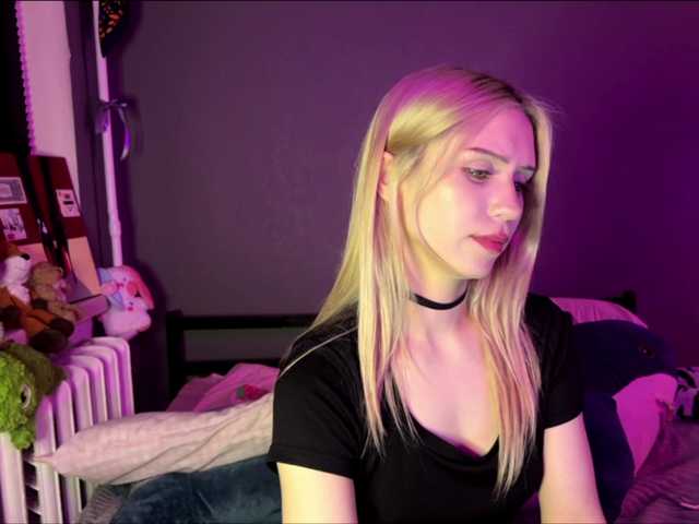 sexycute18 live cam on BongaCams