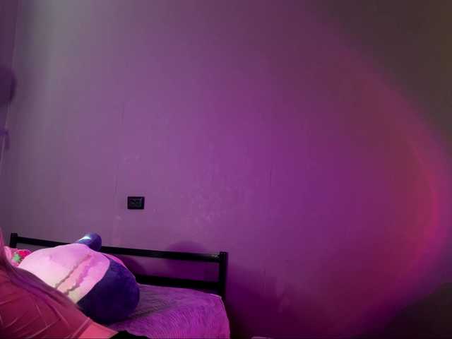 sexycute18 live cam on BongaCams
