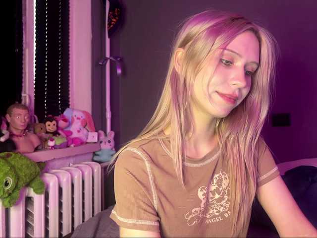 sexycute18 live cam on BongaCams