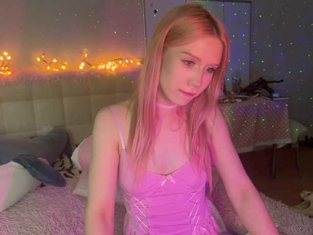 sexycute18 live cam on BongaCams