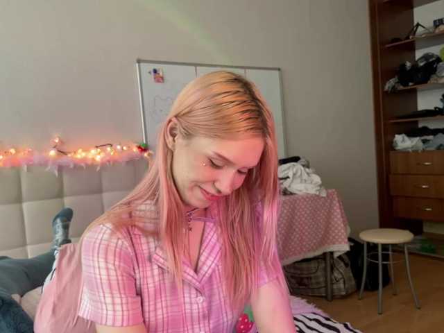 sexycute18 live cam on BongaCams