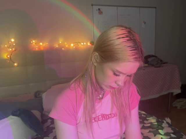 sexycute18 live cam on BongaCams