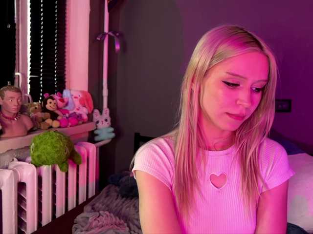 sexycute18 live cam on BongaCams