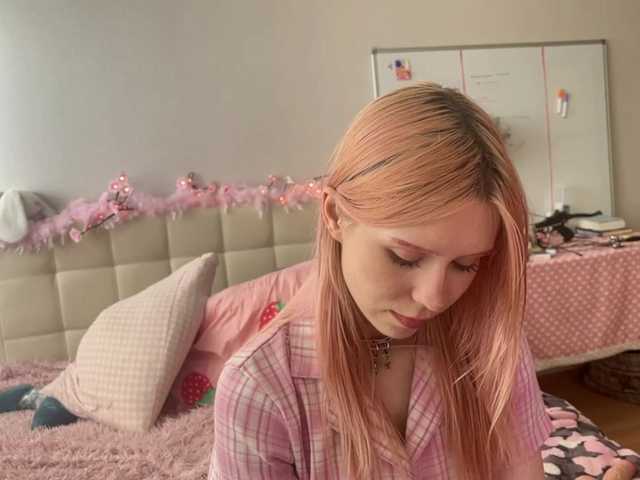 sexycute18 live cam on BongaCams