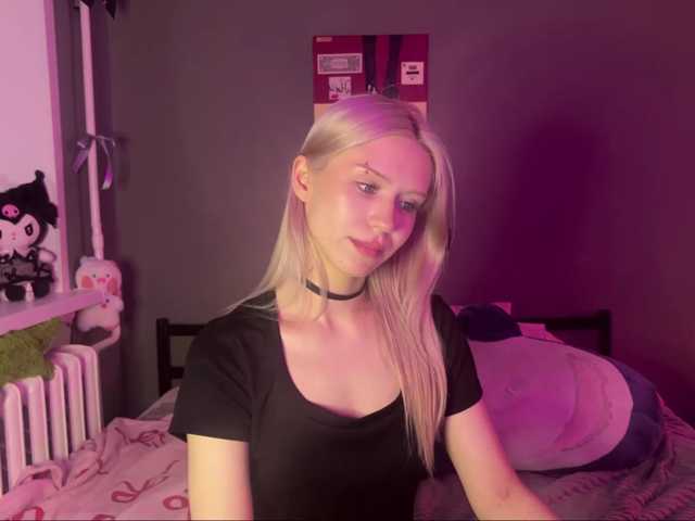 sexycute18 live cam on BongaCams