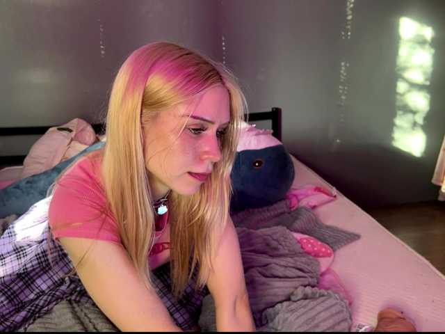 sexycute18 live cam on BongaCams