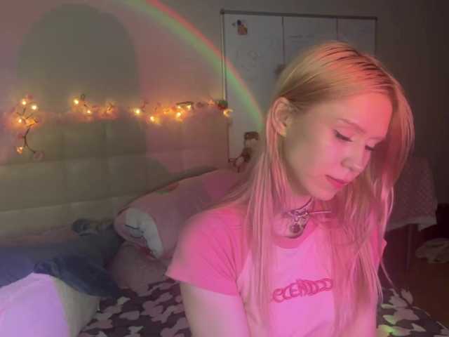 sexycute18 live cam on BongaCams