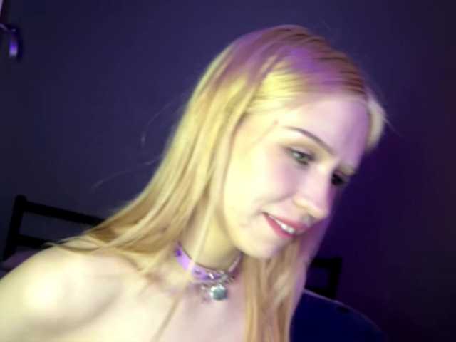 sexycute18 live cam on BongaCams