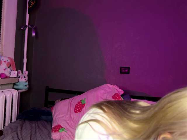sexycute18 live cam on BongaCams