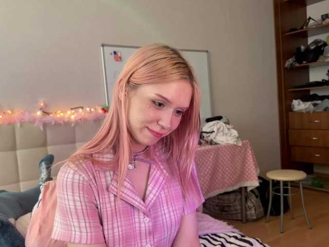 sexycute18 live cam on BongaCams