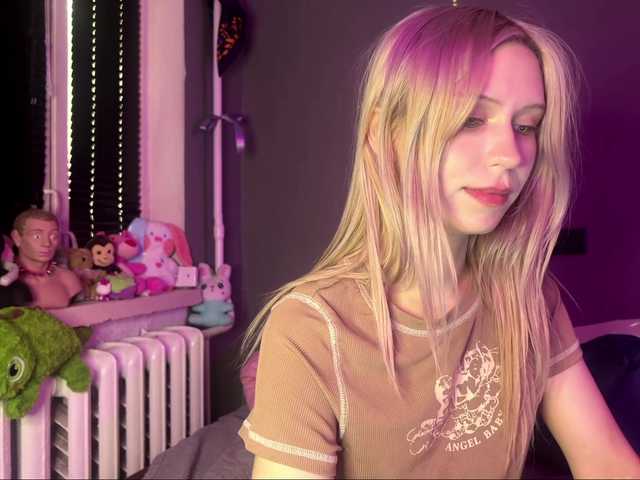 sexycute18 live cam on BongaCams