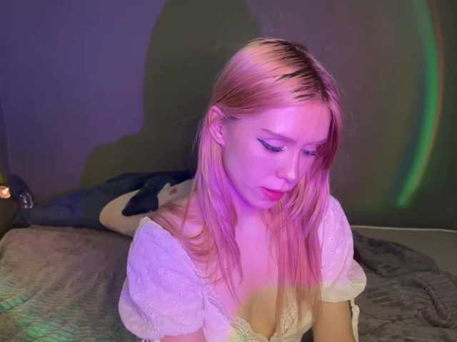 sexycute18 live cam on BongaCams