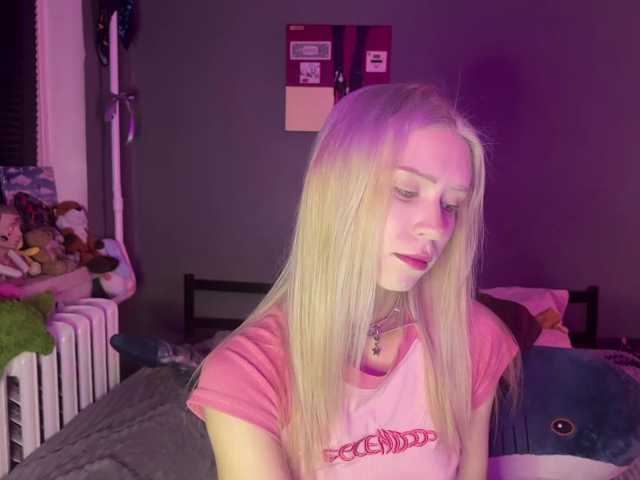 sexycute18 live cam on BongaCams