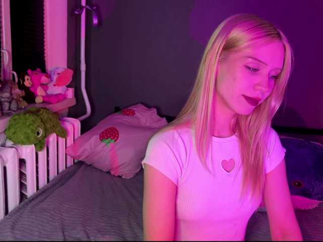 sexycute18 live cam on BongaCams