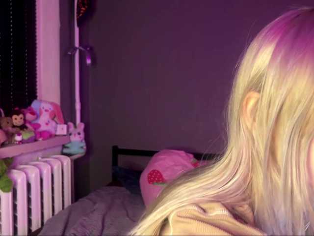 sexycute18 live cam on BongaCams