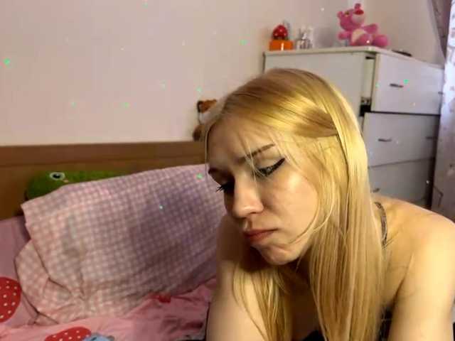 sexycute18 live cam on BongaCams
