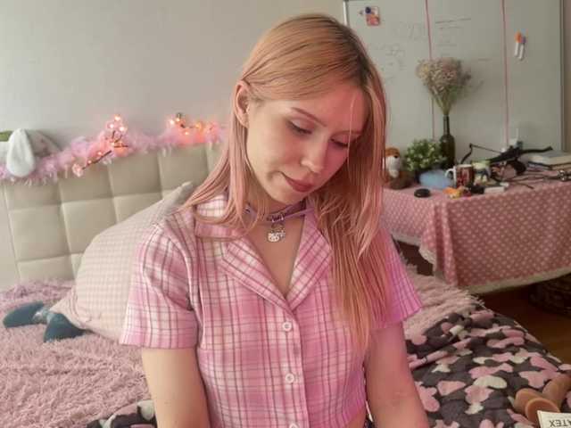sexycute18 live cam on BongaCams